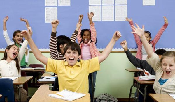 alg-cheering-students-jpg